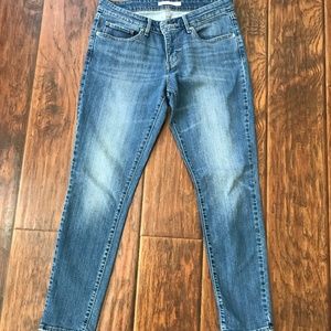 Levi's 711 Skinny Jeans